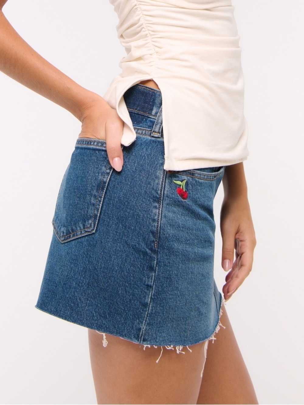 Abercrombie & Fitch Curve Love Mid Rise Denim Cherry-Embroidered Mini Skirt